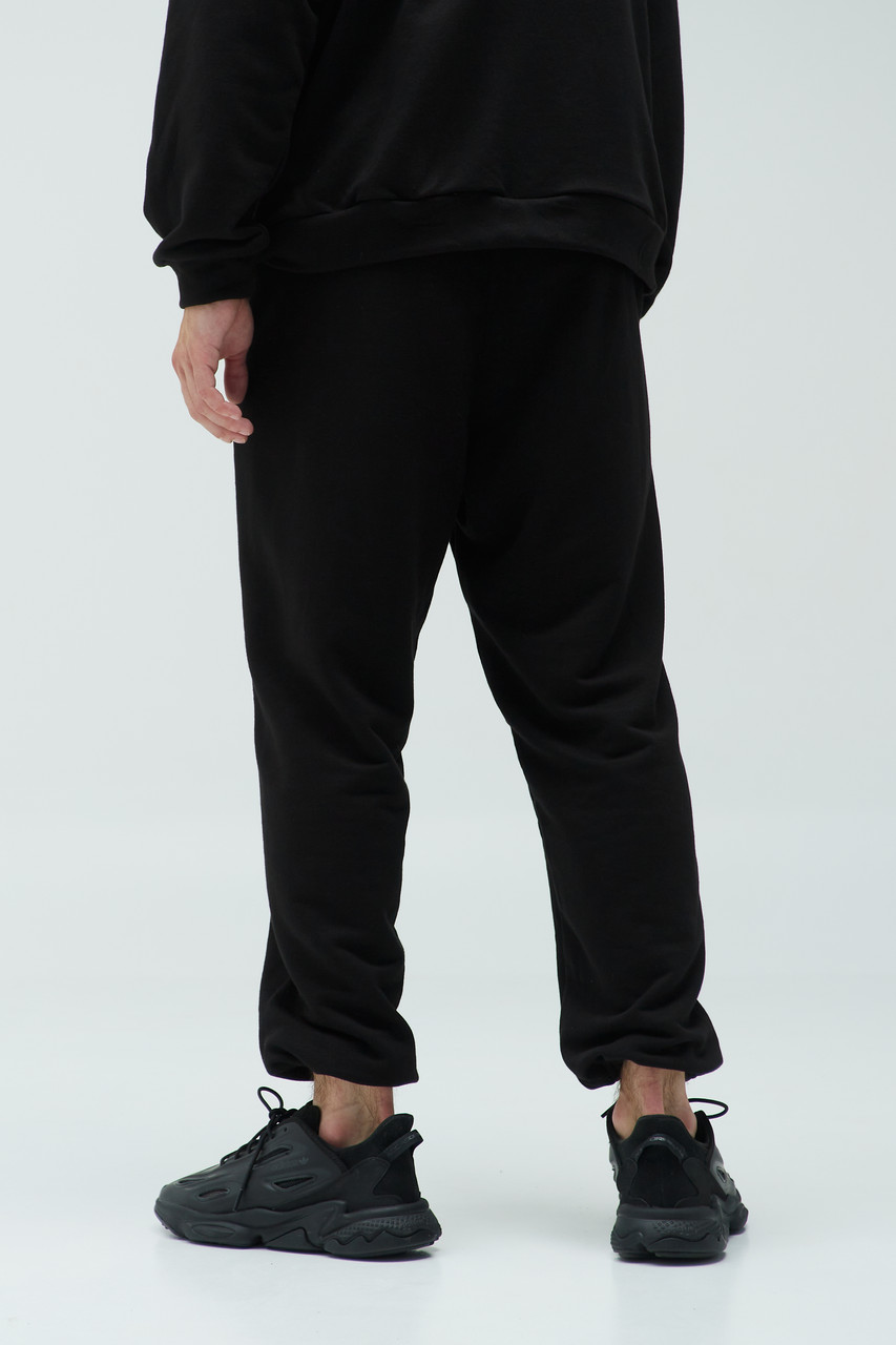 Спортивные штаны оверсайз черные на резинке модель Либерти от бренда ТУР TURWEAR - Фото 1