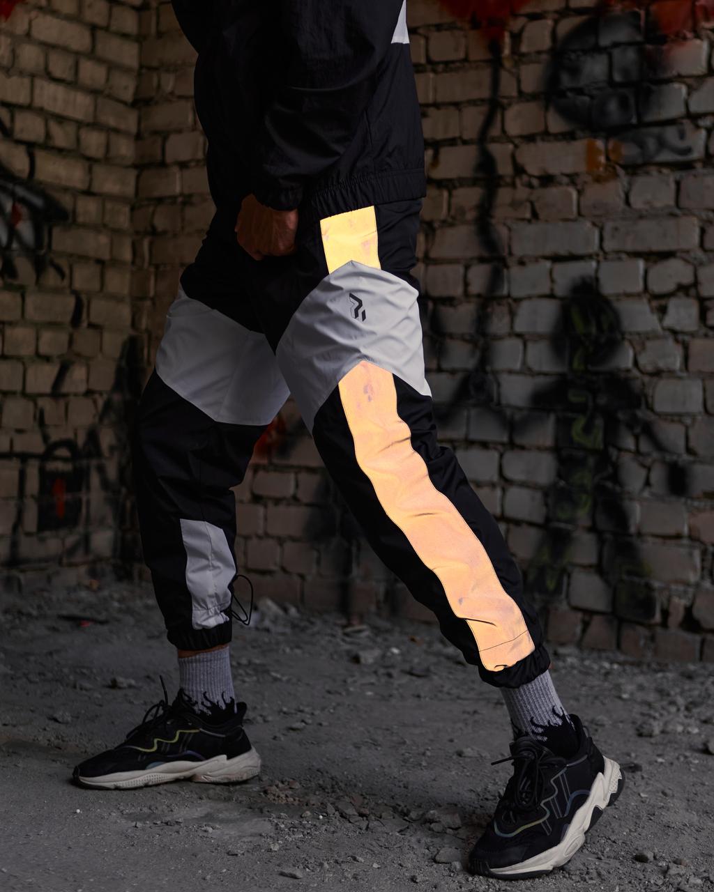 Теплі спортивні штани Split чорно-білі з рефлективом Пушка Огонь - Фото 1