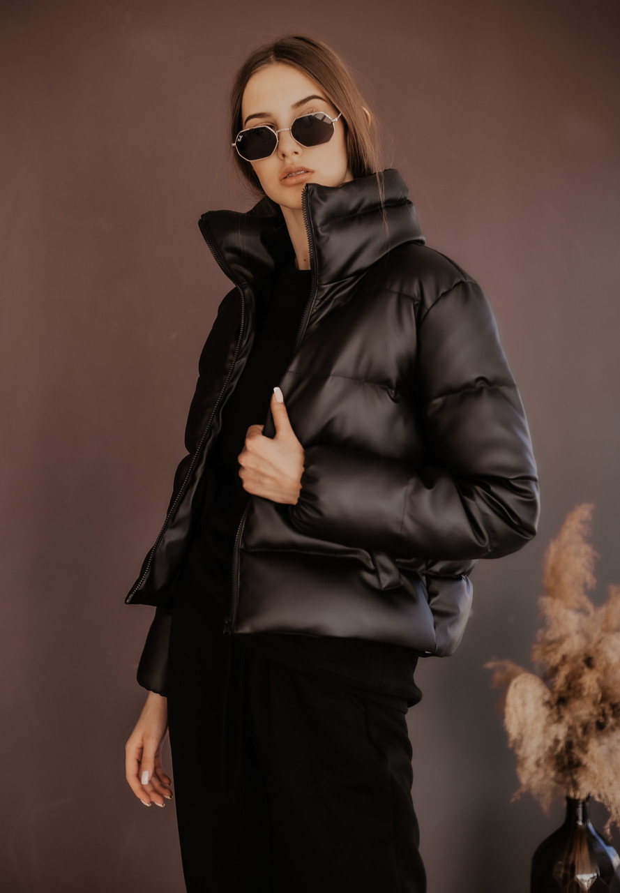 Куртка жіноча пуховик укорочений 'Bubble' від Intruder еко-шкіра чорний - Фото 8