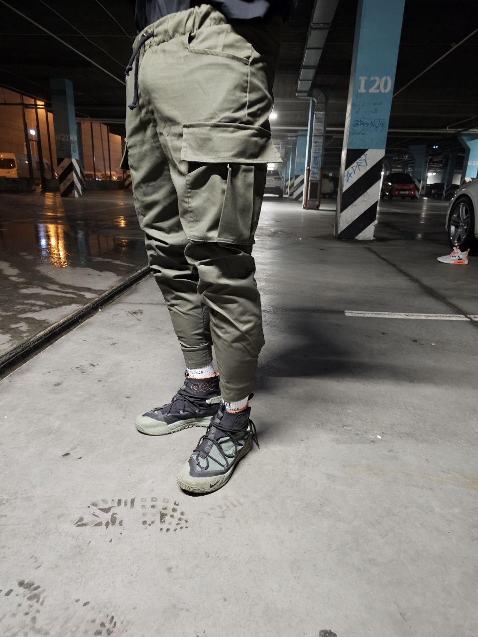 Спортивні штани чоловічі хакі з липучками на карманах B.S.W - Фото 1