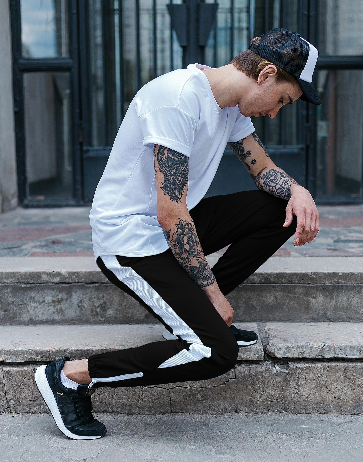 Спортивные штаны черные с белым лампасом мужские бренд ТУР модель Рокки (Rocky) TURWEAR - Фото 2