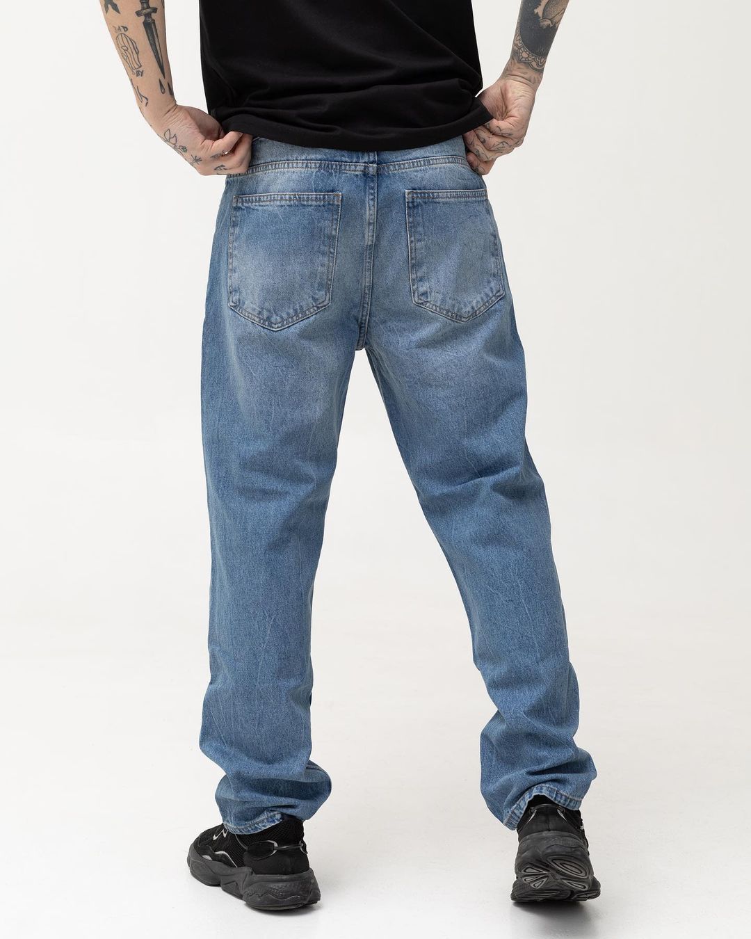 Чоловічі сині джинси BEZET базові з перфорацією - Фото 1