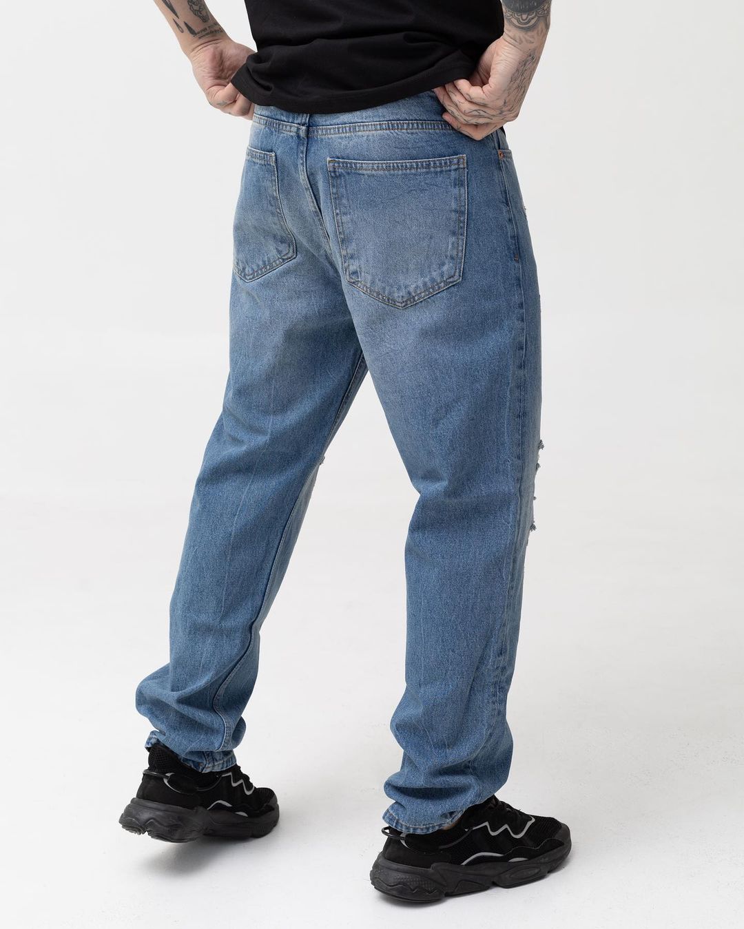 Чоловічі сині джинси BEZET базові з перфорацією - Фото 2