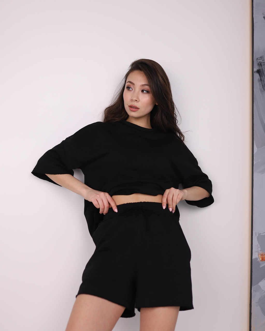 Летний комплект футболка и шорты женский черный оверсайз модель Ронни TURWEAR - Фото 1