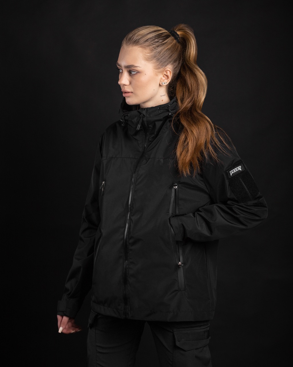 Женская куртка ветровка BEZET Кентавр черный