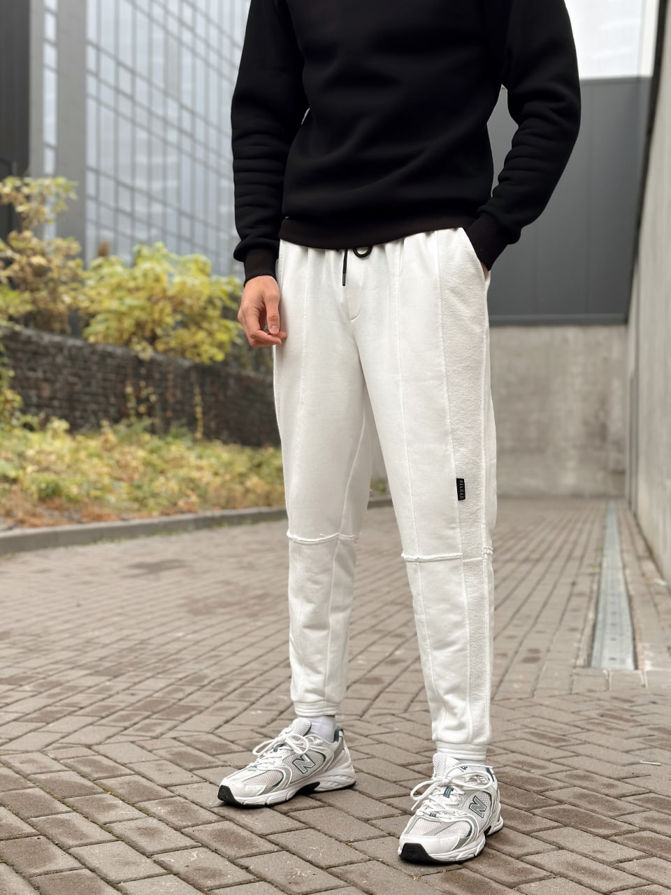 Чоловічі спортивні штани трикотажні Reload Rough молочні / Спортивки завуженні стильні демісезонні - Фото 1