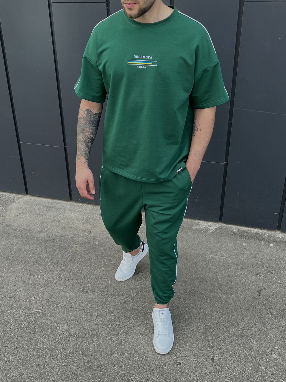 Летний комплект футболка и штаны мужские зеленый модель Перемога TURWEAR