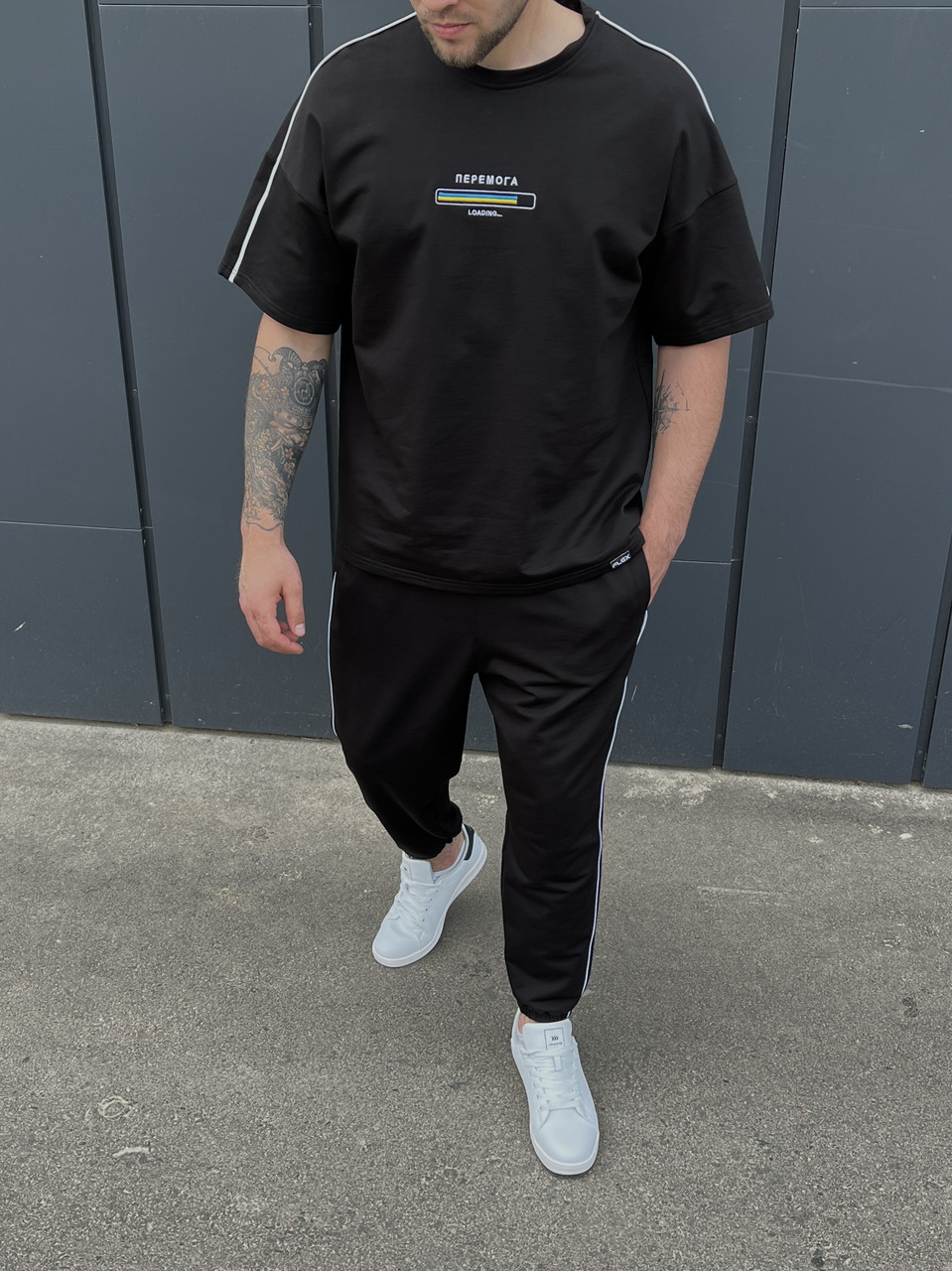 Летний комплект футболка и штаны мужские черный модель Перемога TURWEAR