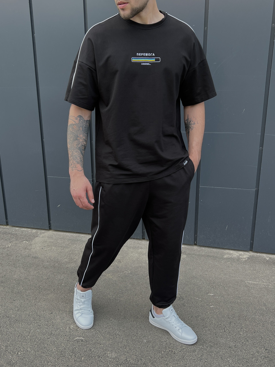 Літній комплект футболки та штани чоловічі чорний модель Перемога TURWEAR - Фото 2