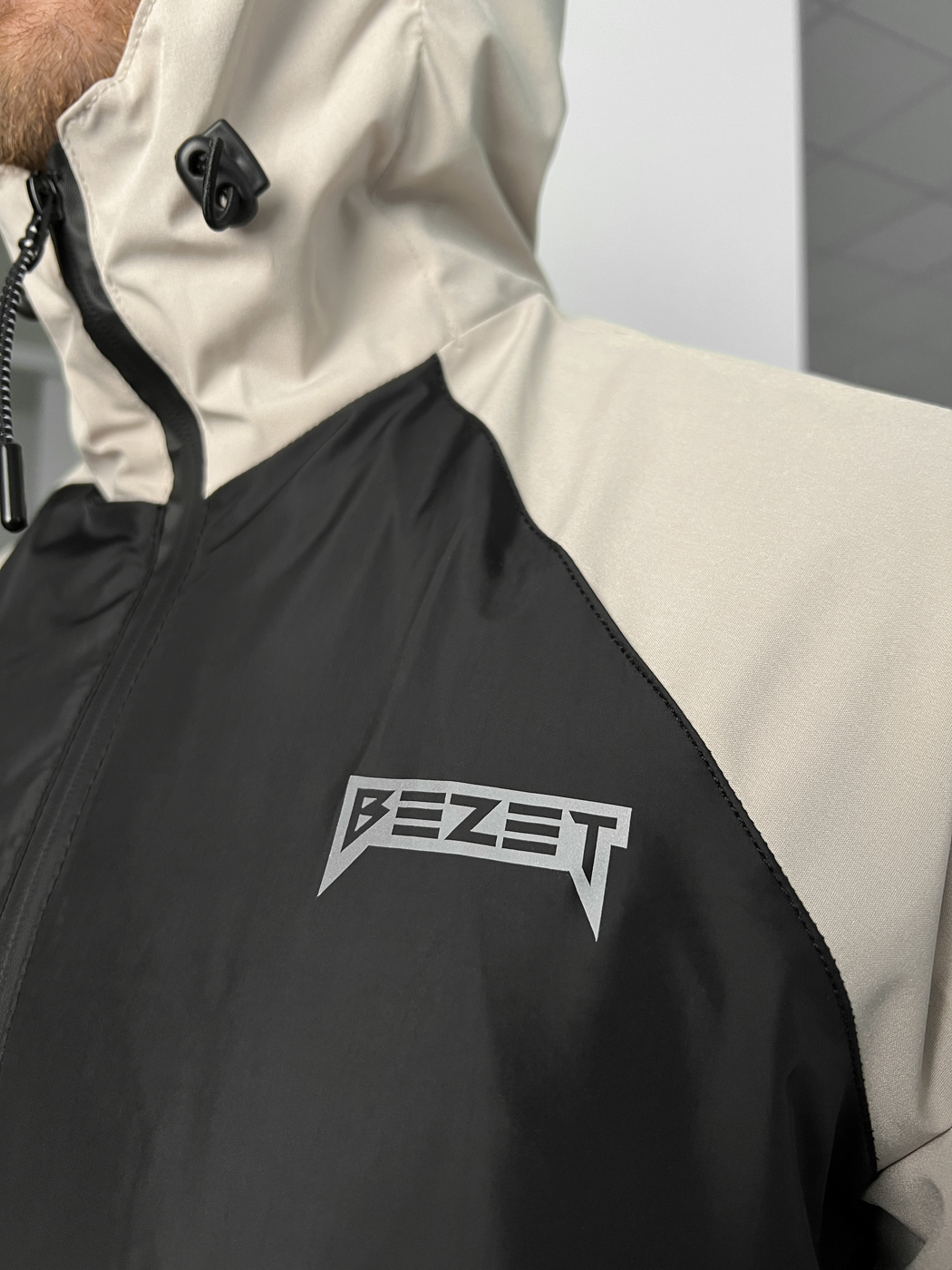 Куртка вітровка BEZET Basic чорний, пісочний - Фото 6