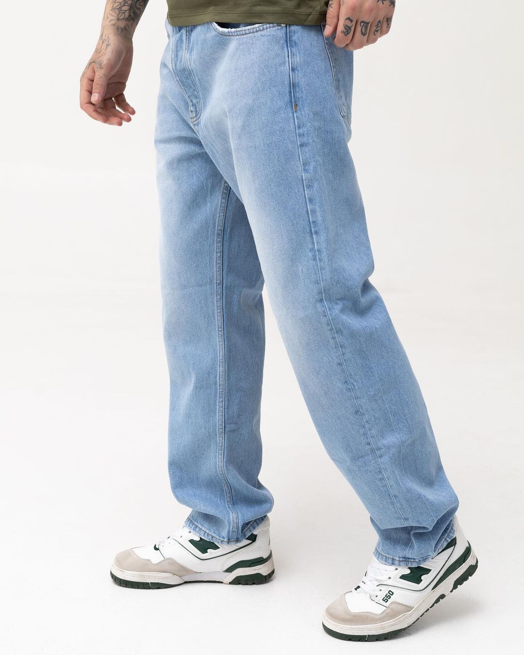 Базовые светло-голубые джинсы от BEZET - Фото 1
