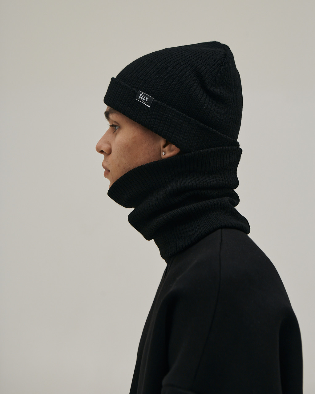 Зимняя шапка и бафф черные комплект от бренда ТУР TURWEAR - Фото 2