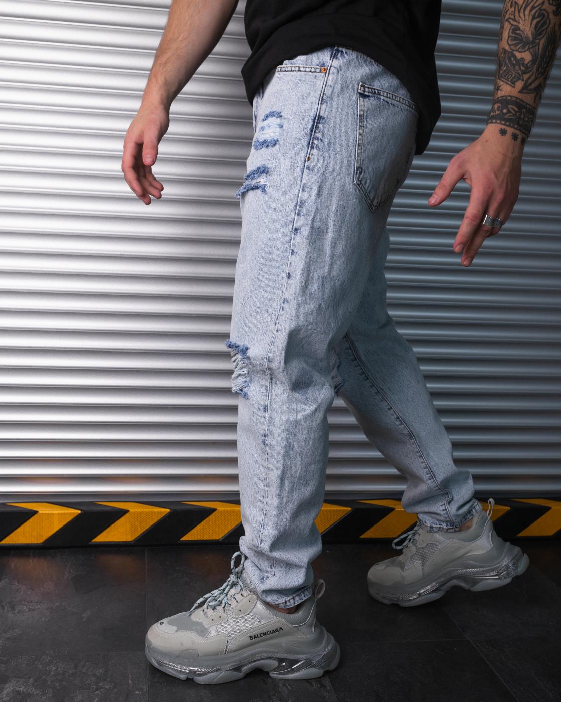 Світло сині чоловічі джинси BEZET з перфорацією    - Фото 1