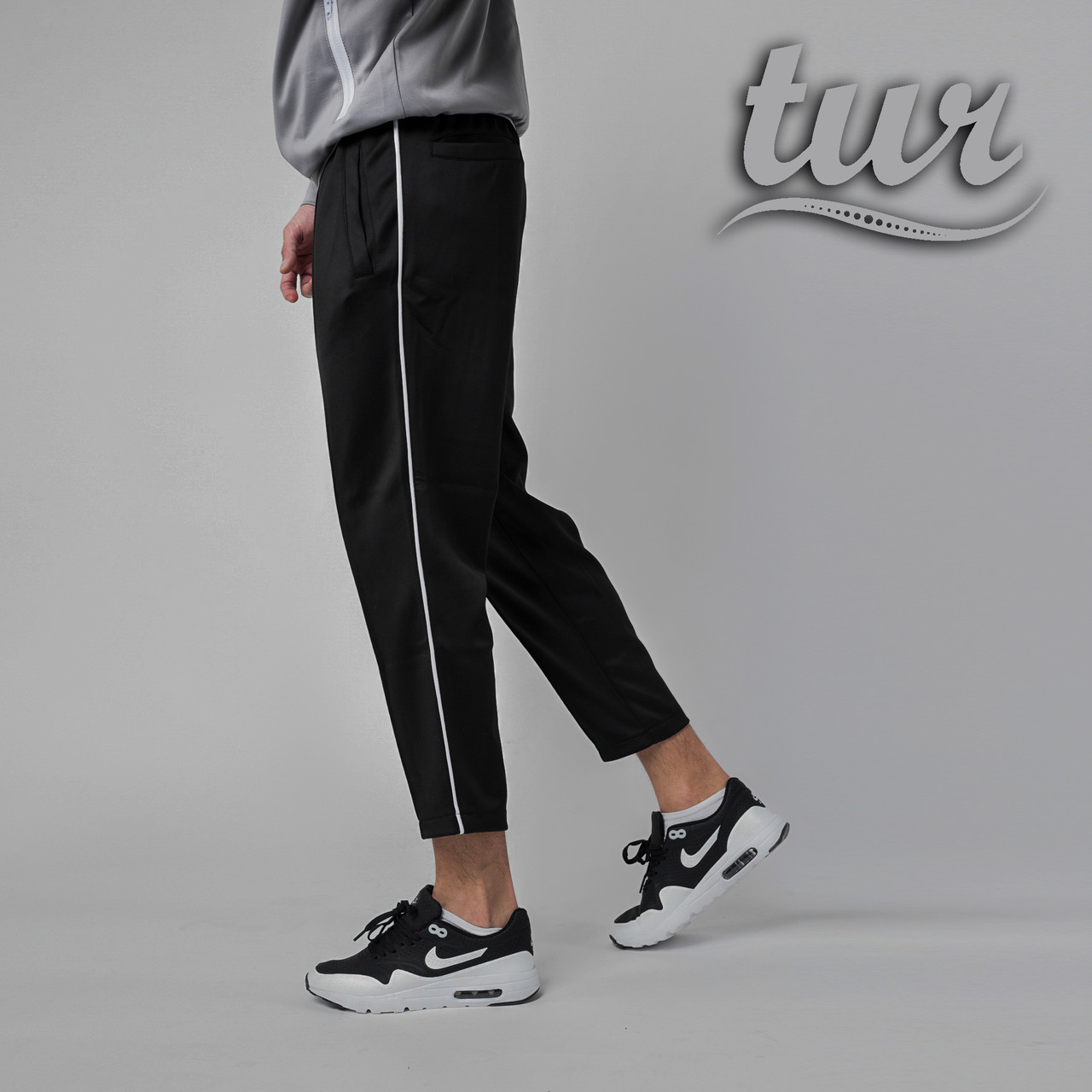 Спортивні штани зі смужками чоловічі чорні від бренду ТУР модель Кейдж (Cage) TURWEAR - Фото 2