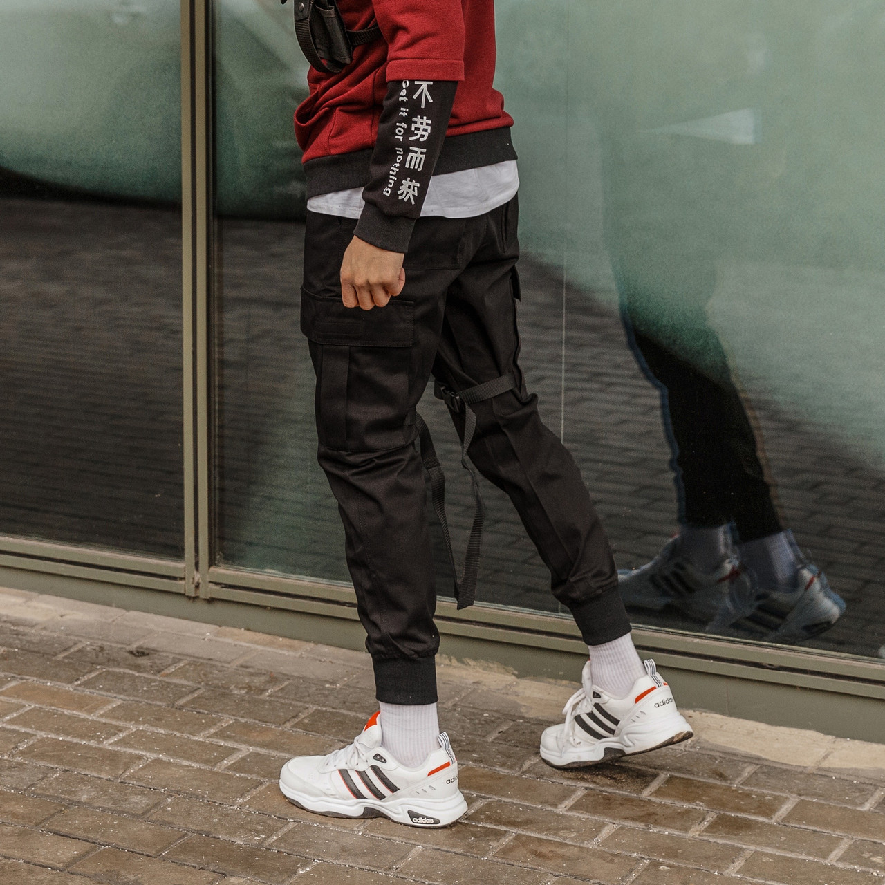Зауженные карго штаны (джоггеры) с лямками черные мужские от бренда ТУР Ёсимицу (Yoshimitsu) TURWEAR - Фото 2