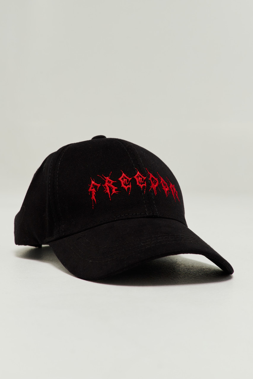 Чорна кепка з вишивкою 'Freedom' від TURWEAR.