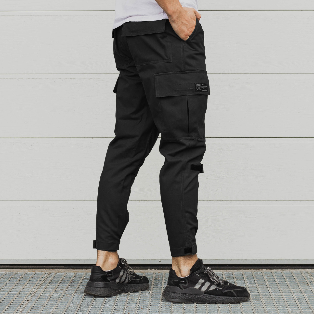 Зауженные карго штаны черные мужские с липучками от бренда ТУР Симбиот (Symbiote) TURWEAR - Фото 3