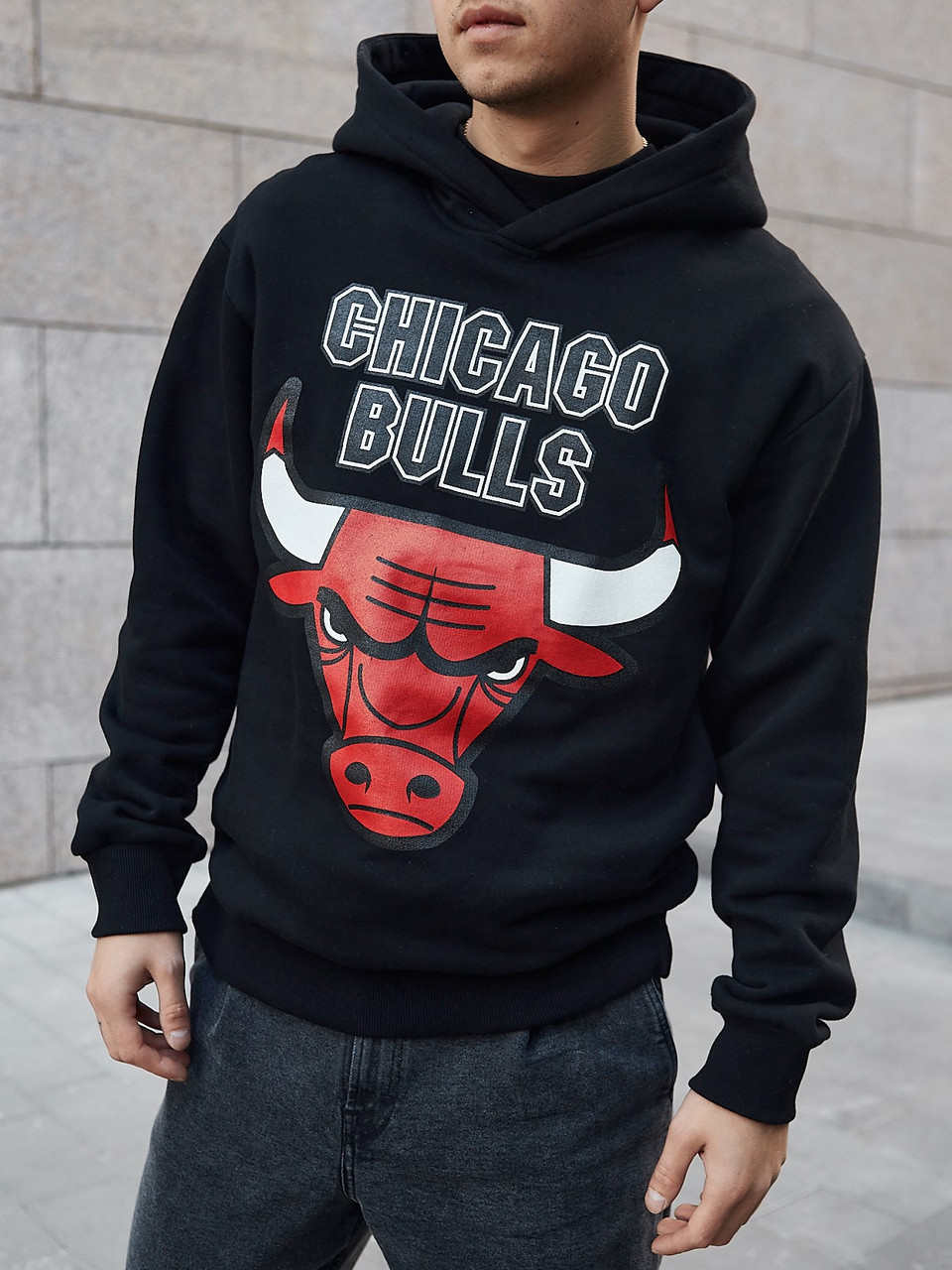 Худи мужской чёрный с принтом Chicago Bulls от бренда ТУР TURWEAR - Фото 3