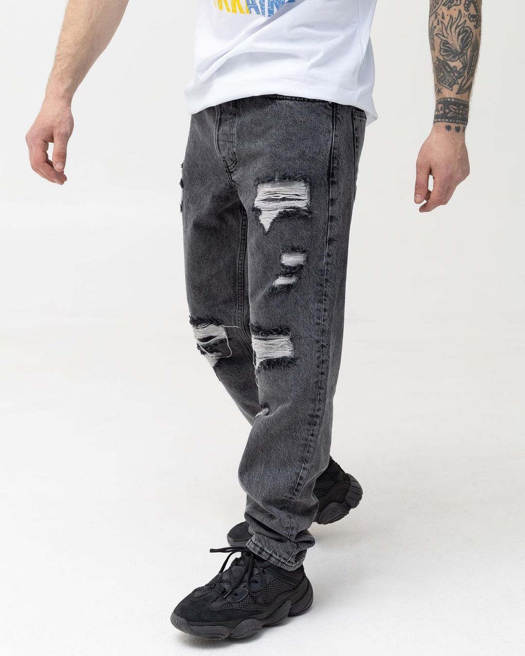 Чоловічі темно-сірі джинси BEZET базові рвані - Фото 1