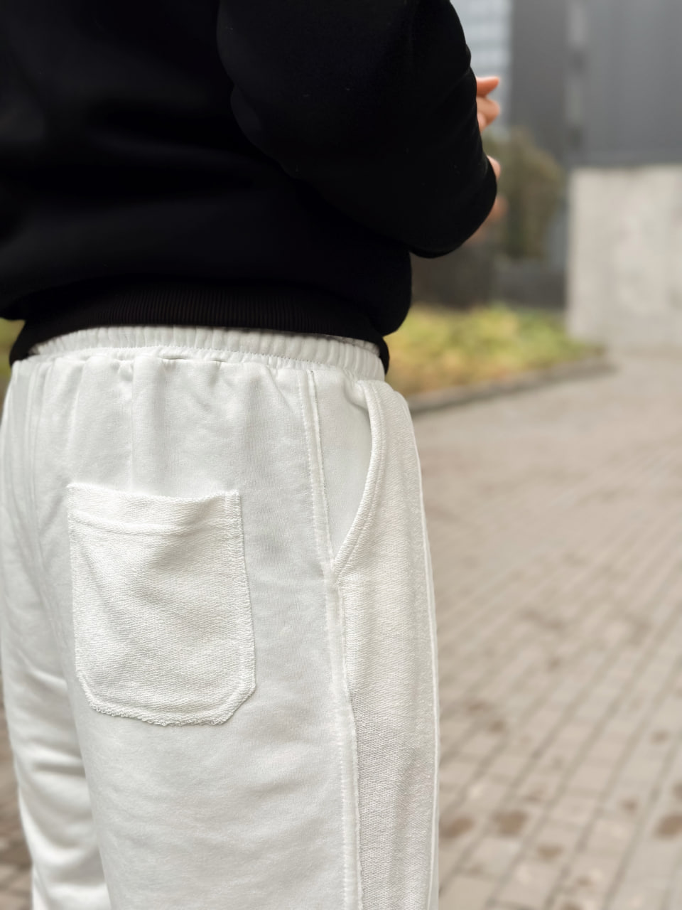 Чоловічі спортивні штани трикотажні Reload Rough молочні / Спортивки завуженні стильні демісезонні - Фото 2