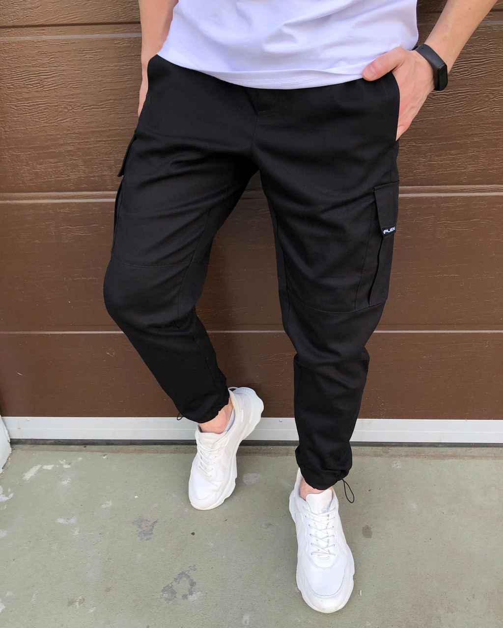 Зауженные карго штаны джоггеры черные мужские с утяжками от бренда Кларк TURWEAR