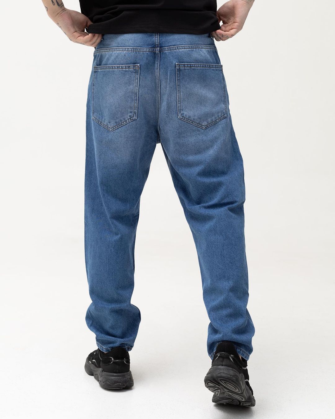 Мужские синие джинсы BEZET базовые с вышивкой - Фото 3