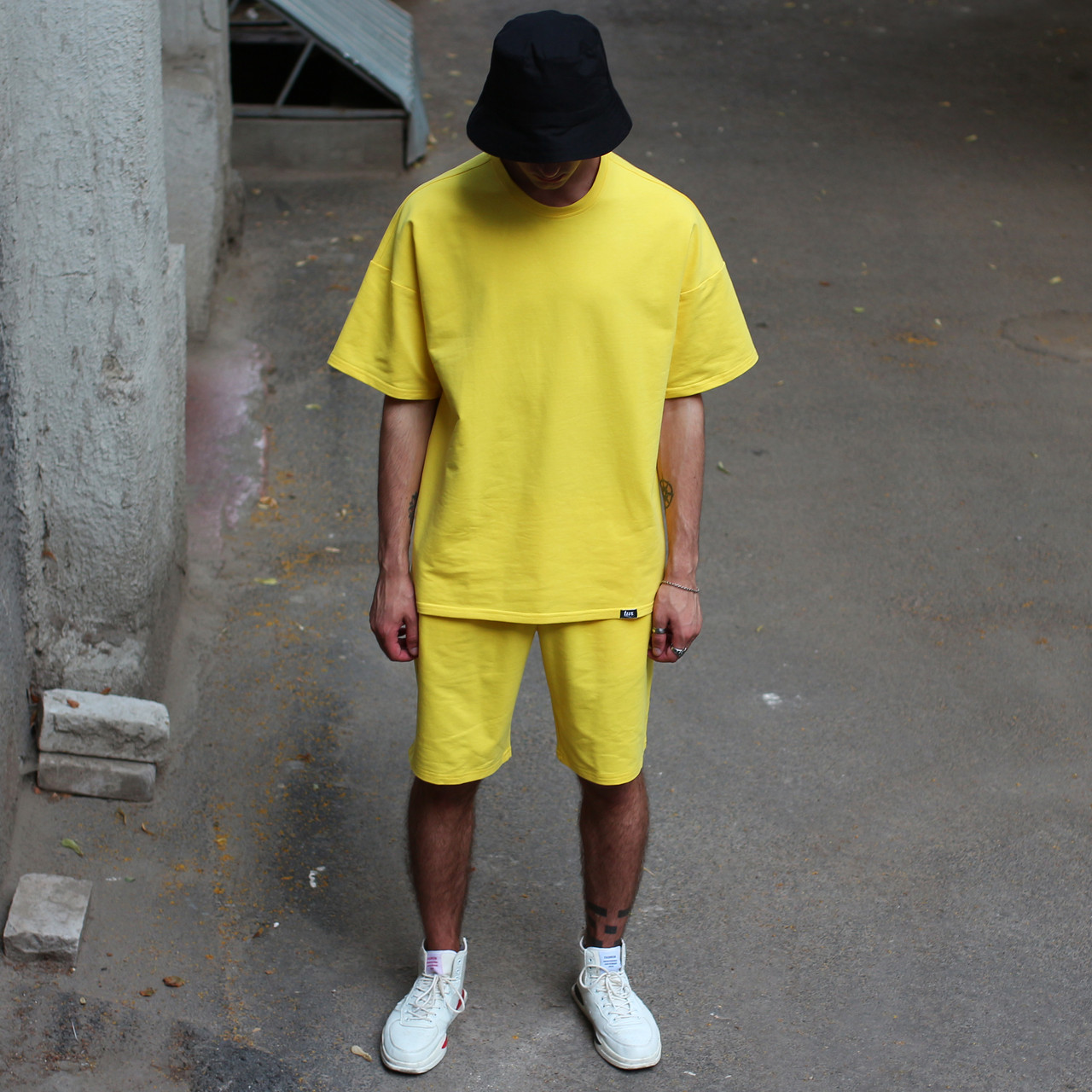 Літній комплект футболка та шорти чоловічі жовтий модель Саммер від бренду Тур TURWEAR - Фото 3