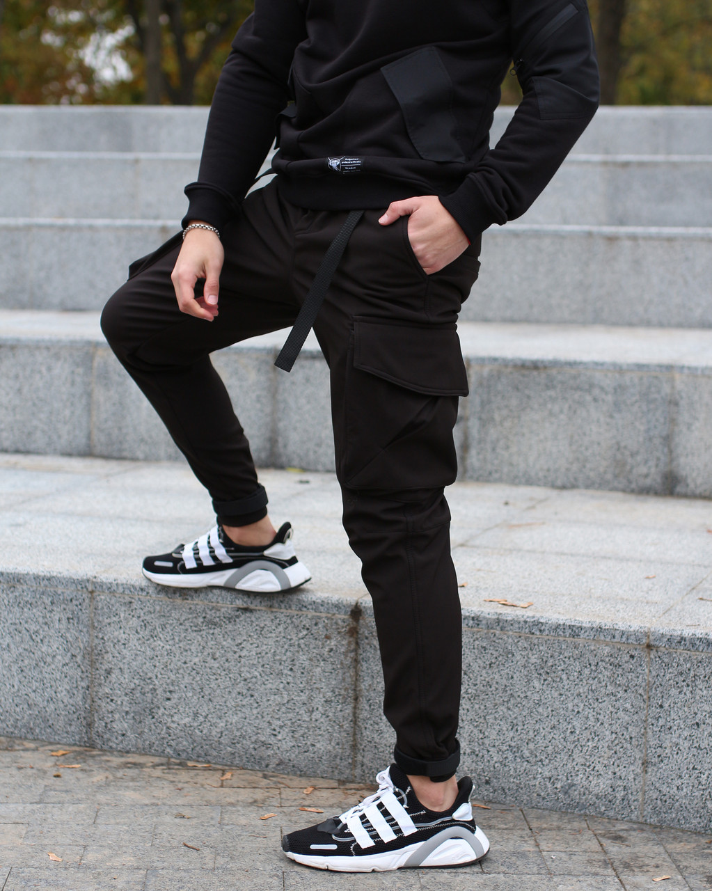 Зимние штаны карго из софтшела на флисе мужские черные бренд ТУР модель ДаркСайд (Darkside) TURWEAR
