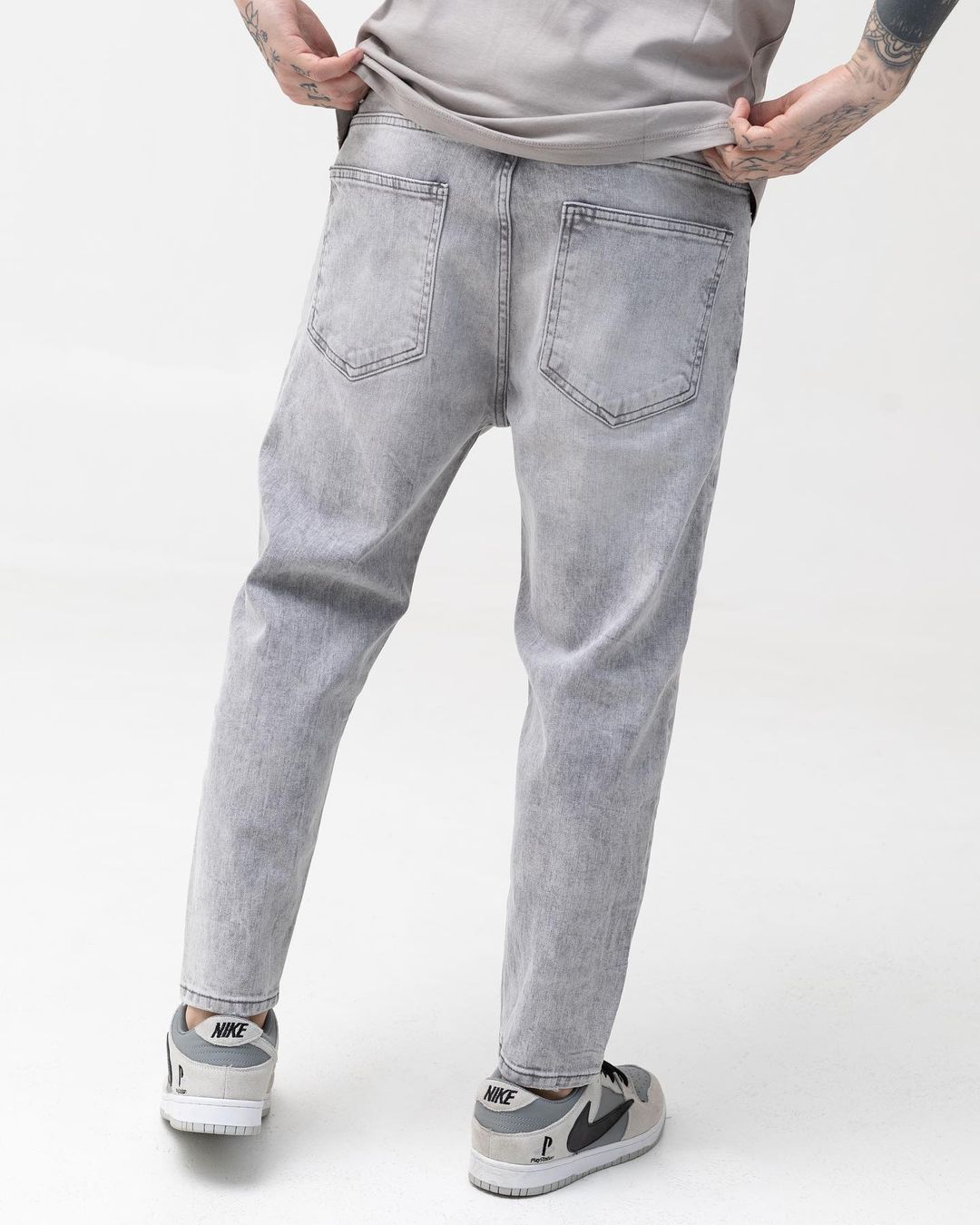 Мужские светло-серые джинсы BEZET базовые - Фото 4