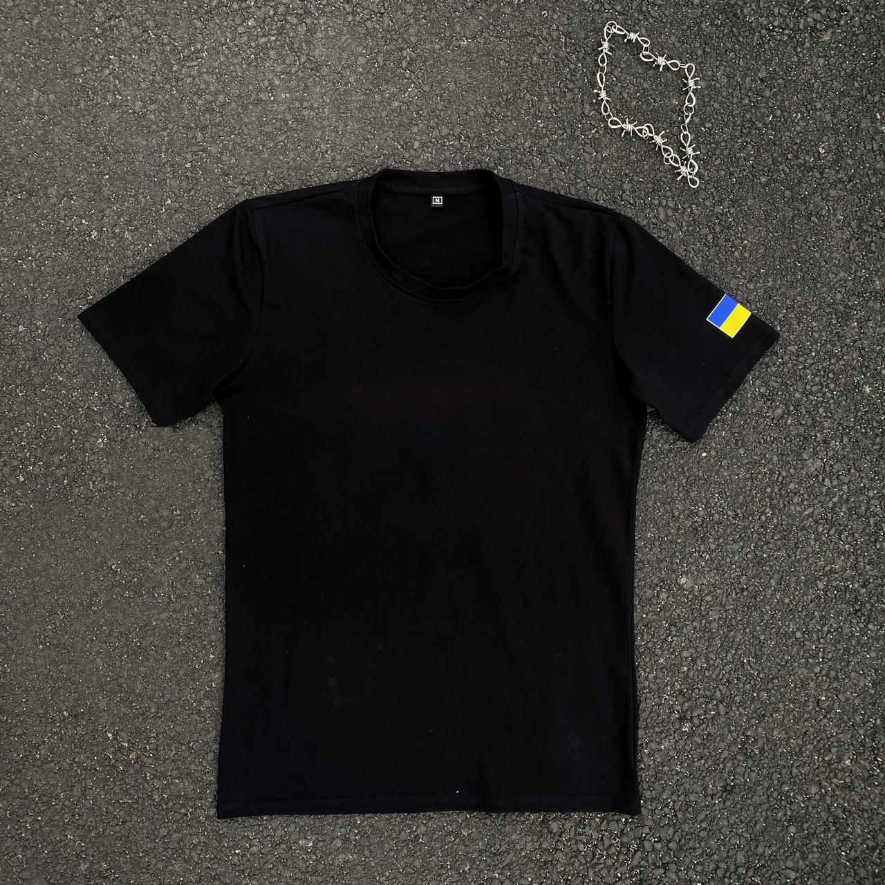 Чоловича футболка базова чорна з прапором Intruder