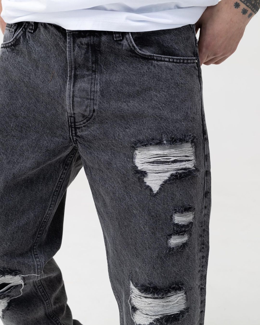 Чоловічі темно-сірі джинси BEZET базові рвані - Фото 3