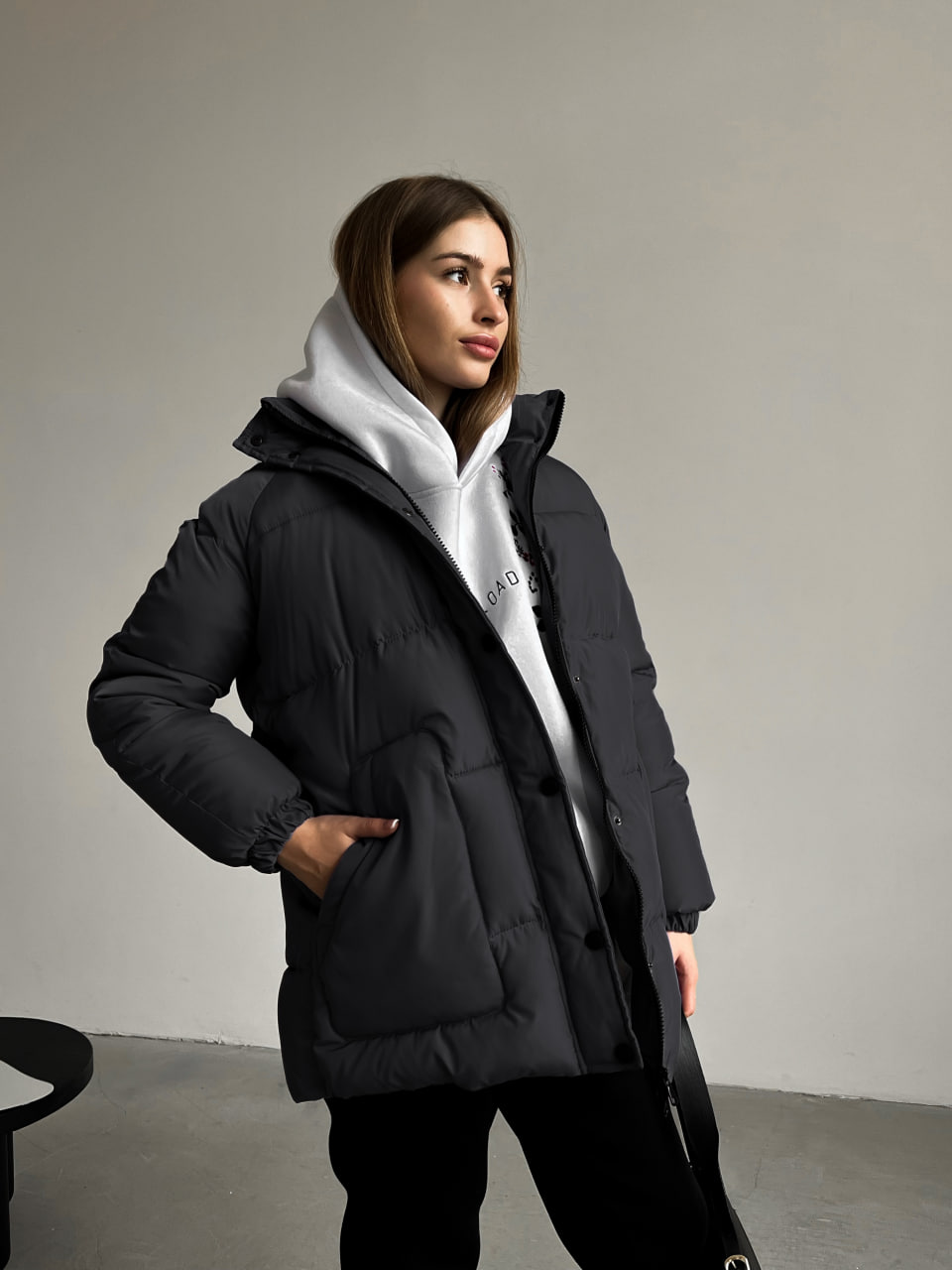 Женская зимняя куртка-пуховик Reload Elly черная / Зимний короткий пуховик оверсайз стильный теплый - Фото 3