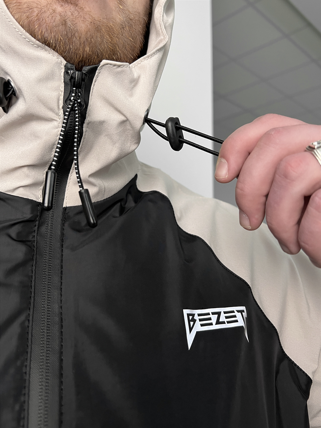 Куртка вітровка BEZET Basic чорний, пісочний - Фото 2
