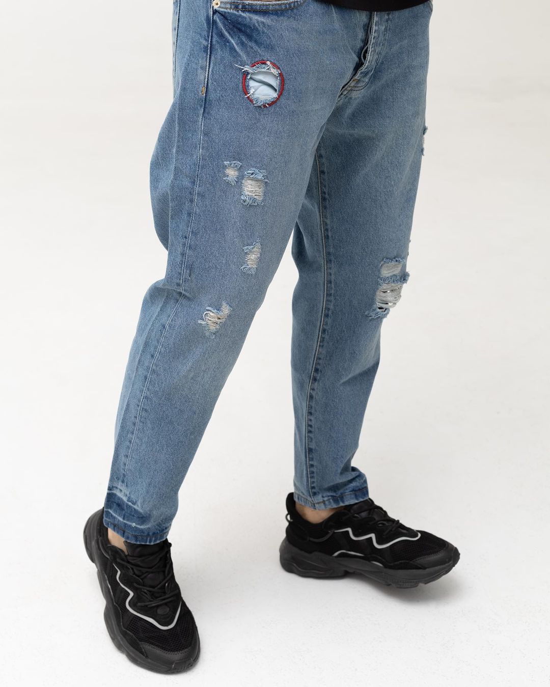 Синие мужские базовые джинсы BEZET с перфорацией - Фото 4