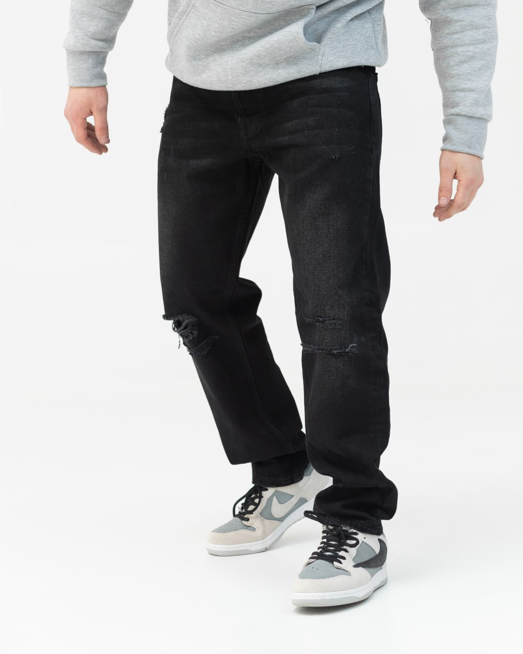 Чорні базові джинси BEZET з перфорацією