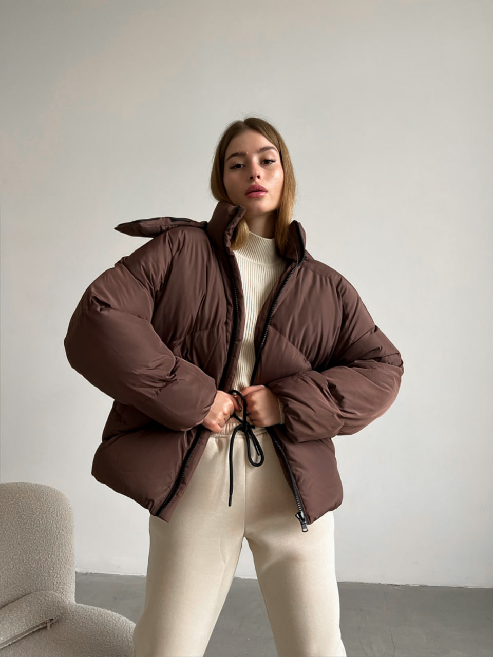 Женская зимняя куртка пуховик оверсайз Reload - Quadro W коричневая - Фото 8